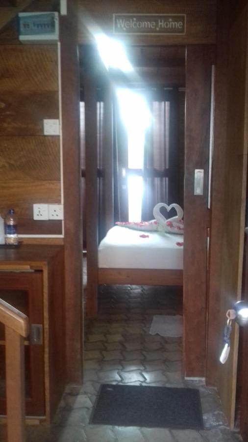 Hi Win Hotel Chilaw Buitenkant foto