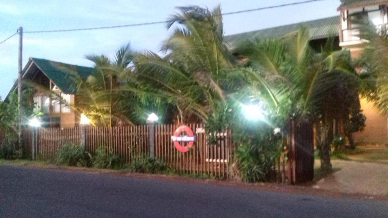 Hi Win Hotel Chilaw Buitenkant foto