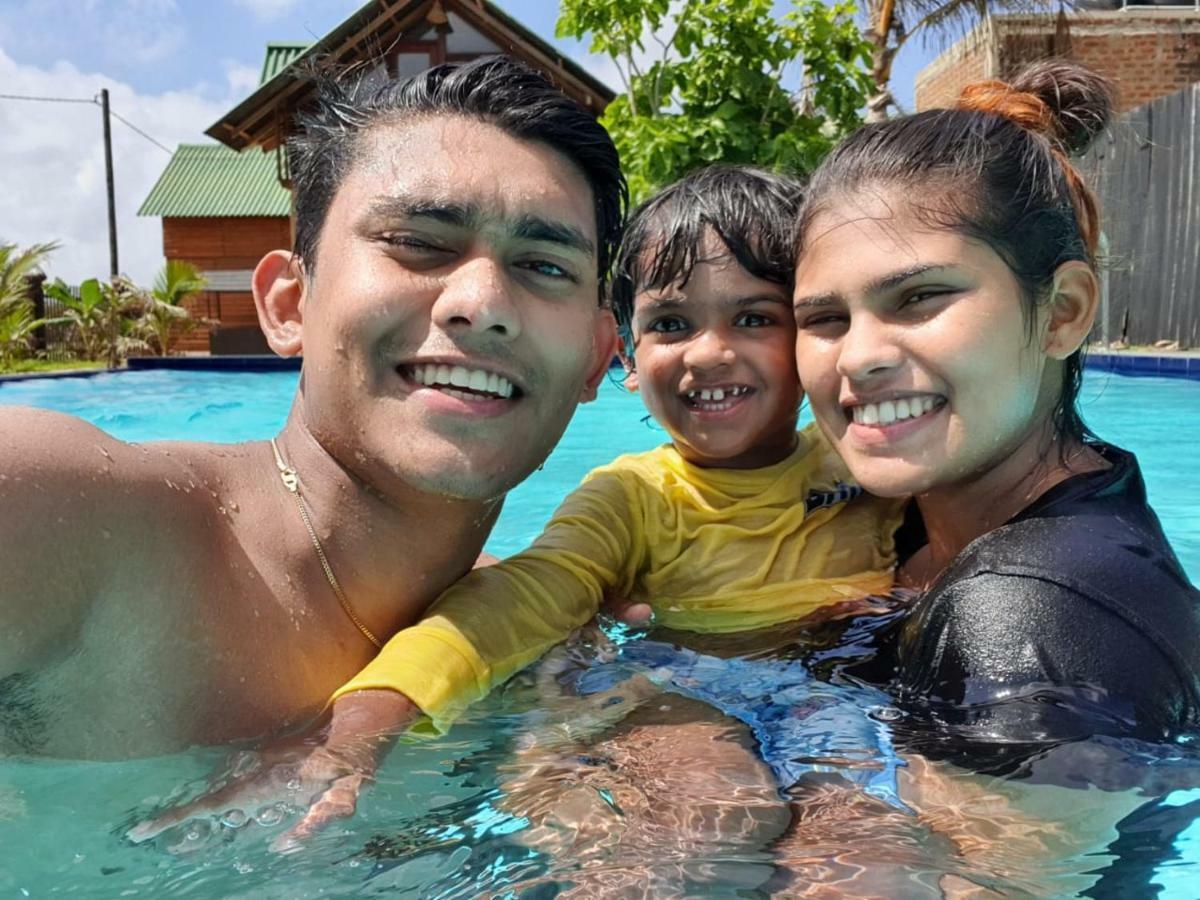 Hi Win Hotel Chilaw Buitenkant foto